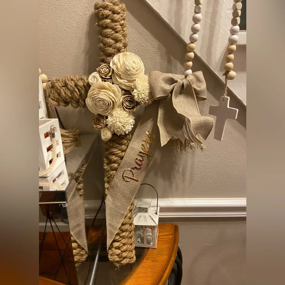 Cross wreath - Picture 2 of 5